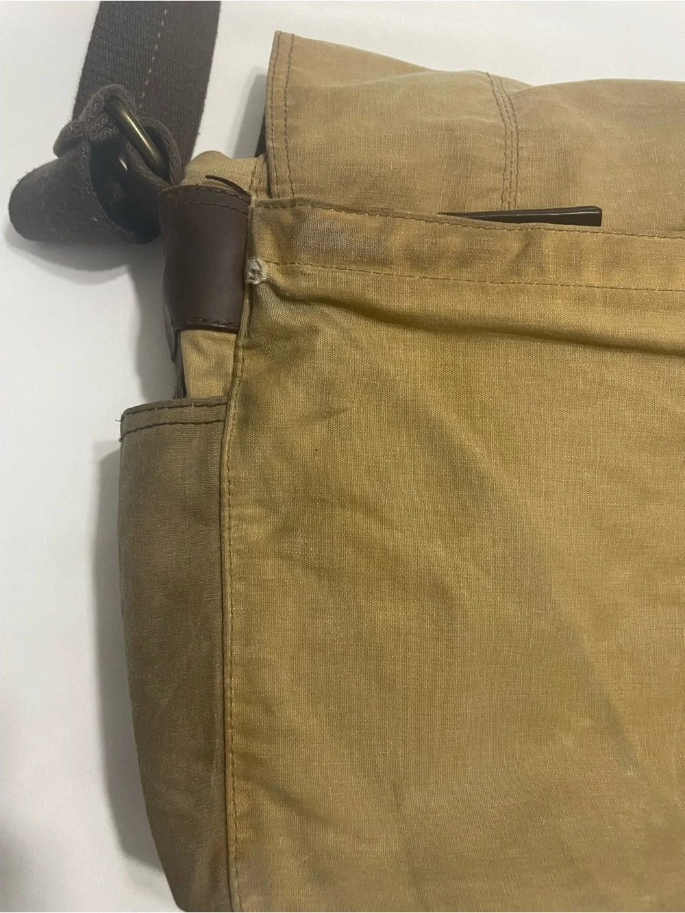 Vintage Fossil Tan Canvas Messenger Bag with Leather Trim Y2K Style